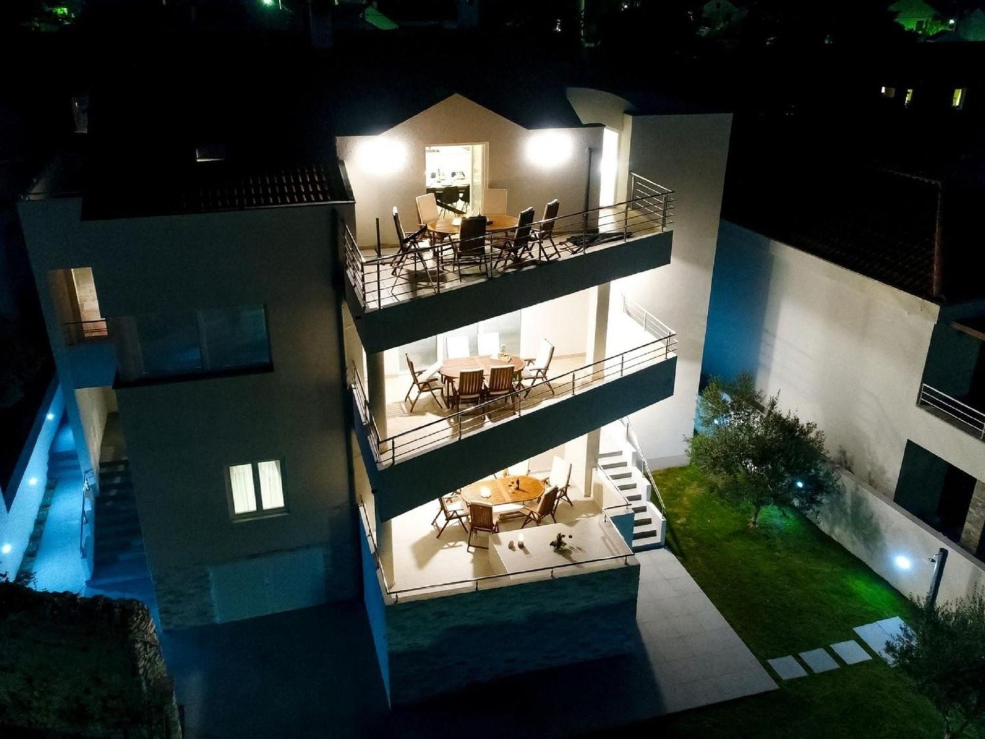 Modern Villa In Nin With Terrace Экстерьер фото