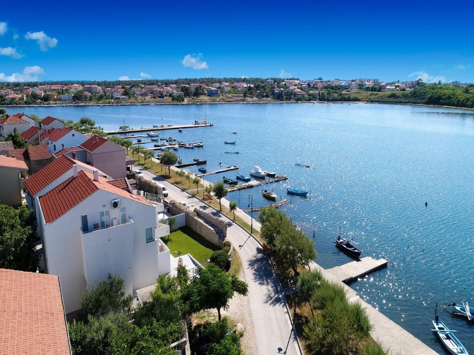 Modern Villa In Nin With Terrace Экстерьер фото